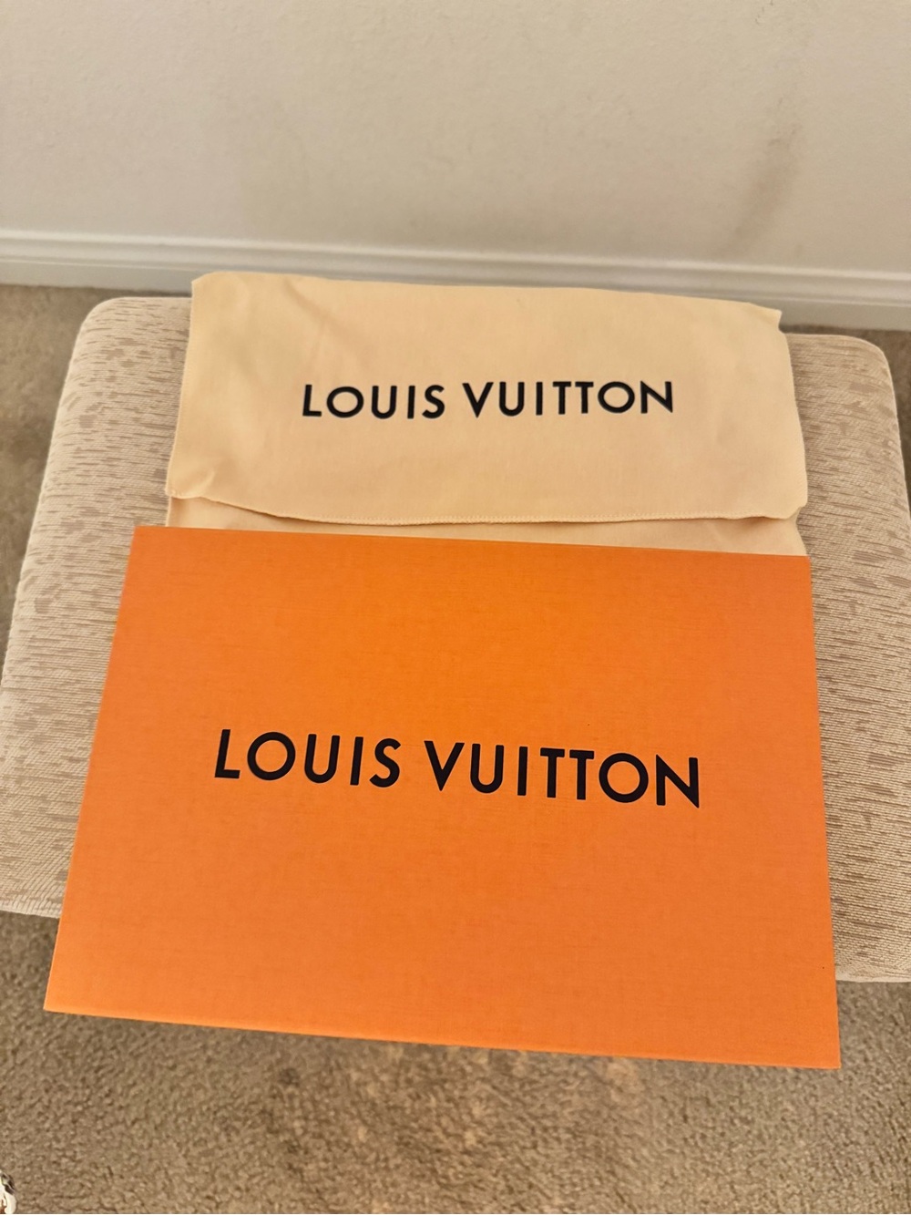 LV box and dust bag